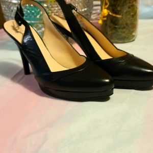 Black slingback dress shoes
